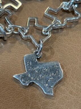James Avery Retired Strong' Texas Charm